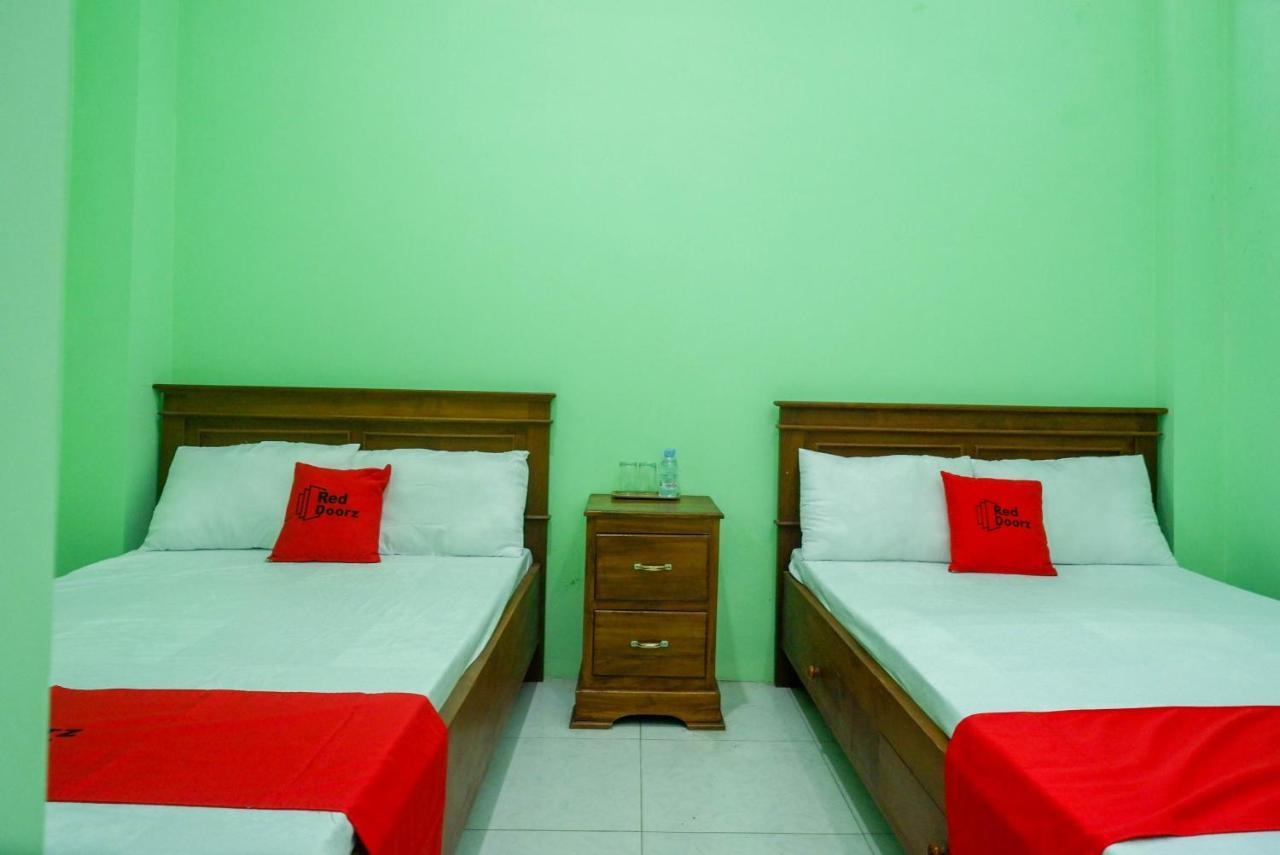 Hotel Reddoorz Syariah Near Monumen Jogja Kembali Kejayan Exterior foto