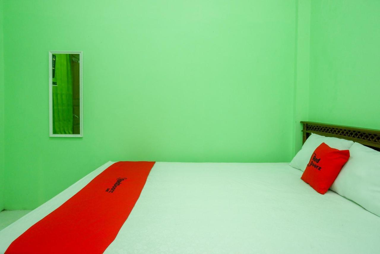 Hotel Reddoorz Syariah Near Monumen Jogja Kembali Kejayan Exterior foto
