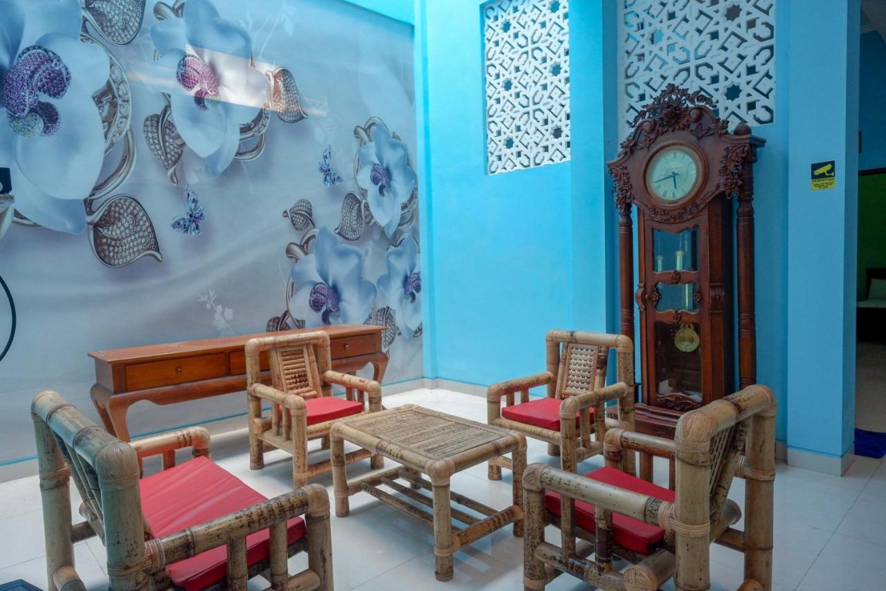 Hotel Reddoorz Syariah Near Monumen Jogja Kembali Kejayan Exterior foto